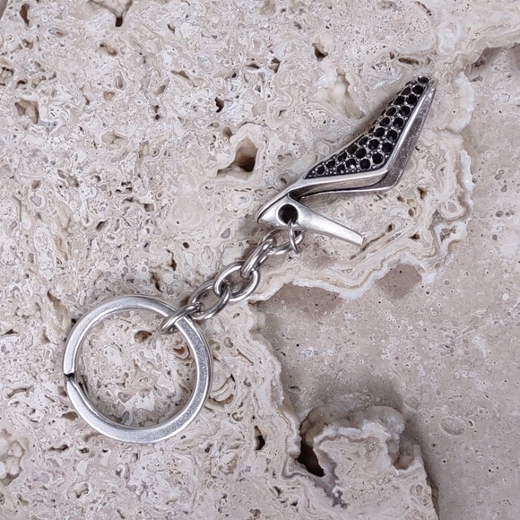 Black Crystal High Heel Charm Key Ring - Picture 3 of 9